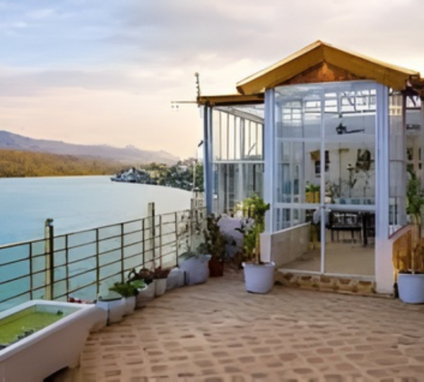 best-hotels-in-rishikesh-near-ganga