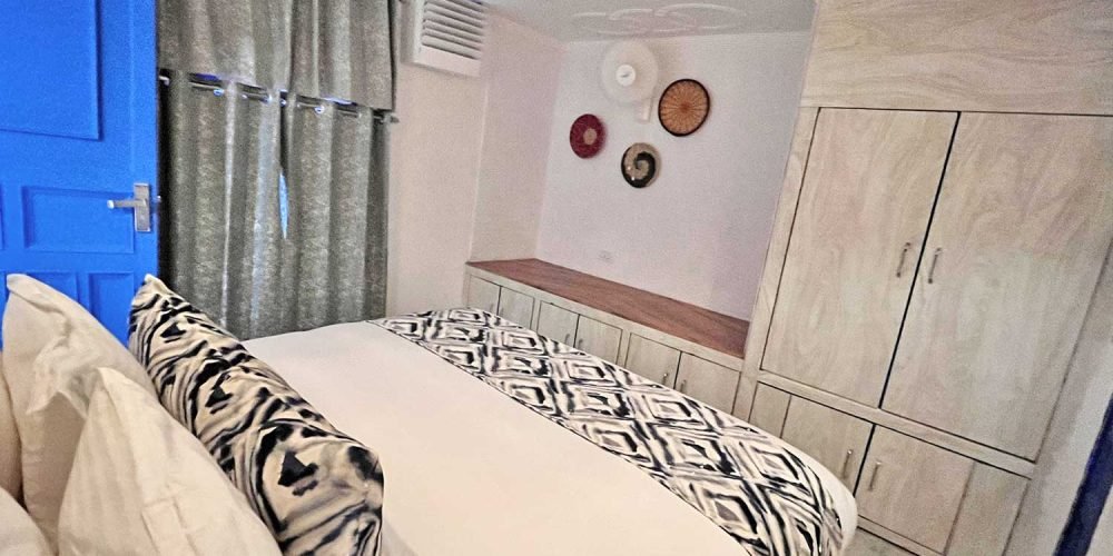 deluxe-family-room4